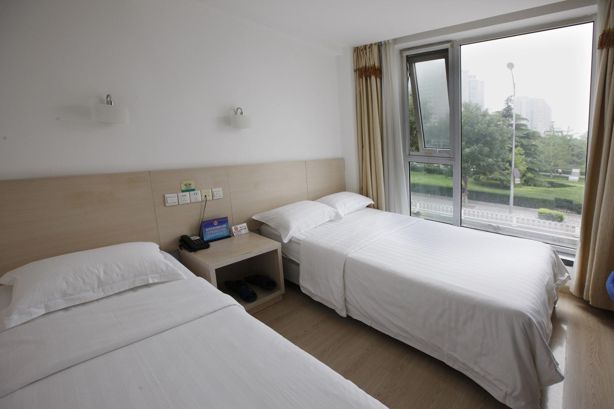 Beijing Dongdan Hotel Near Wangfujing Street,Tian'Anmen Square,The Forbidden City,Free Self-Service Laundry Room Екстер'єр фото
