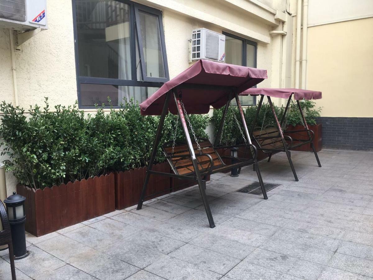 Beijing Dongdan Hotel Near Wangfujing Street,Tian'Anmen Square,The Forbidden City,Free Self-Service Laundry Room Екстер'єр фото